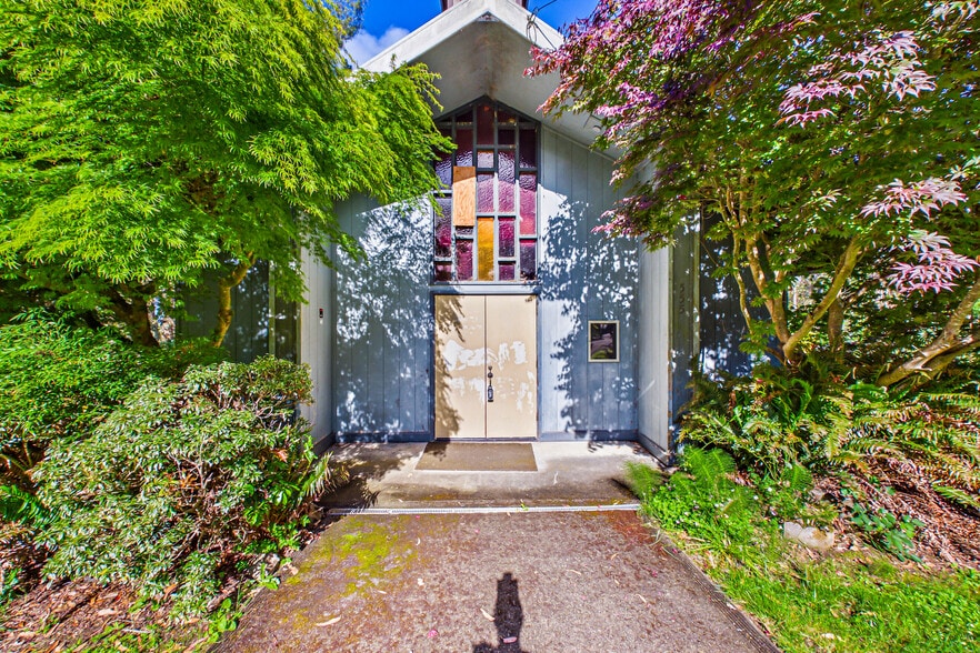 More Photos Of 555 Bayside Rd, Arcata Religious Facility For Sale