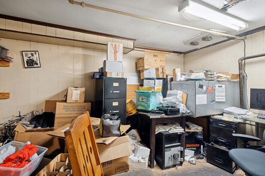 More Photos Of 114 Baronne St, New Orleans General Retail For Sale