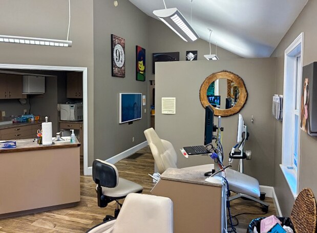 More Photos Of 883 Landry Ave, North Attleboro Medical For Sale