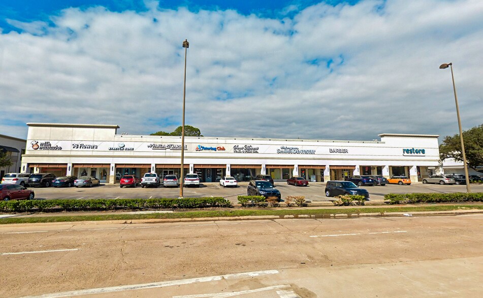 More Photos Of 1810-1940 Fountain View Dr, Houston Unknown For Lease