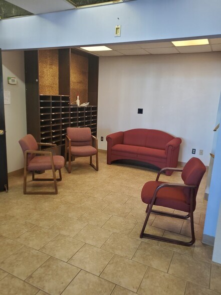 More Photos Of 500 E 10th St, Duluth Service For Lease