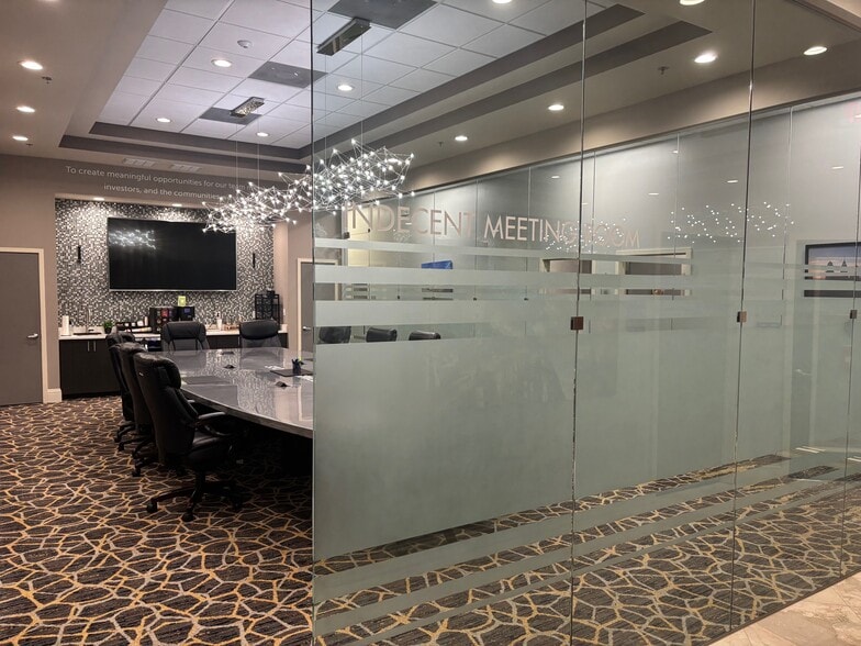 More Photos Of 330 E Crown Point Rd, Winter Garden Office For Sale