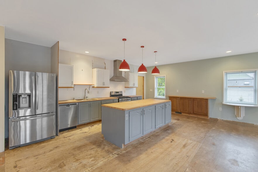 More Photos Of 226 Hawley Ave, Syracuse Freestanding For Sale