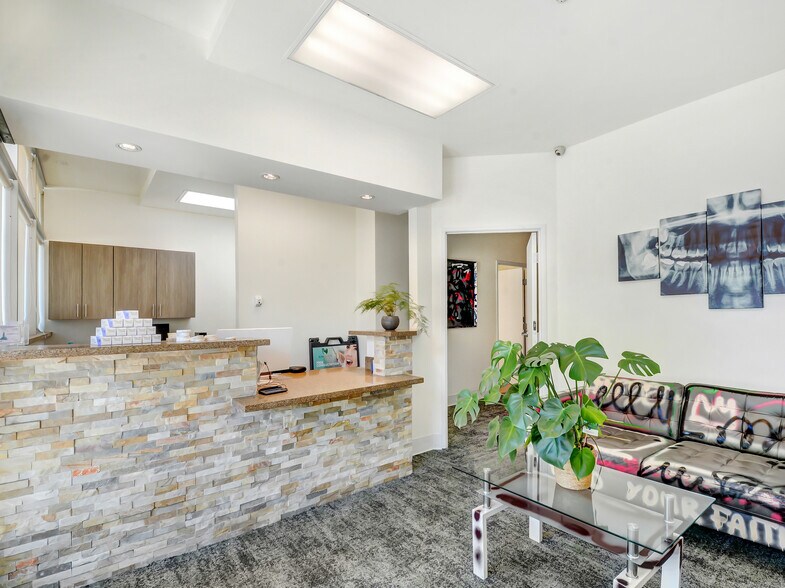 More Photos Of 261-269 S San Pedro St, Los Angeles Apartments For Sale
