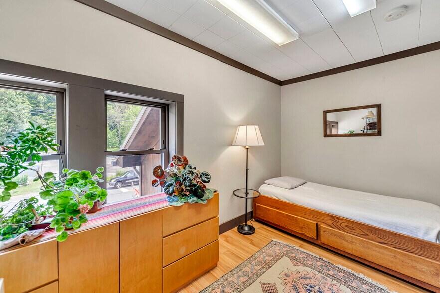 More Photos Of 1959 Old Route 17, Roscoe Storefront Retail Residential For Sale