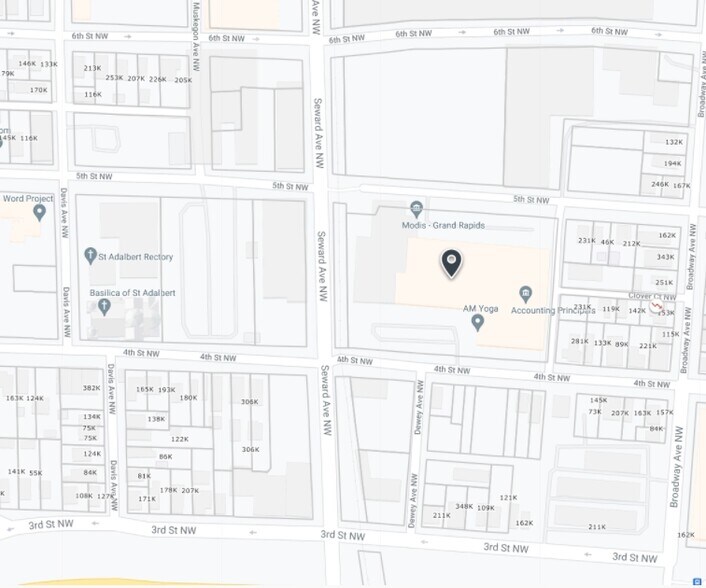 More Photos Of 560 5th St NW, Grand Rapids Medical For Lease