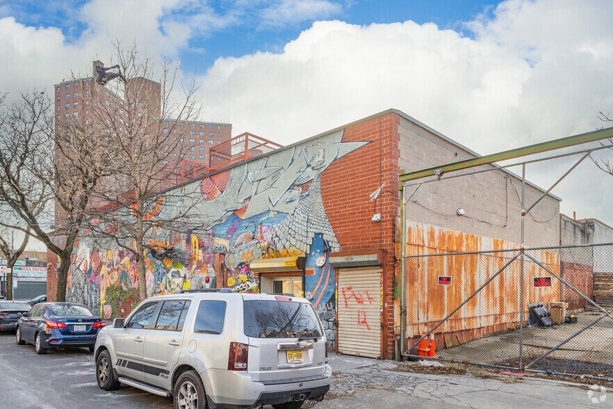 More Photos Of 69-71 Belmont Ave, Brooklyn Storefront Retail Office For Lease