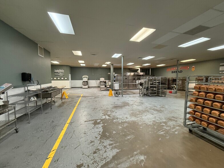 More Photos Of 10733 Colewood Ln, Dallas Food Processing For Sale