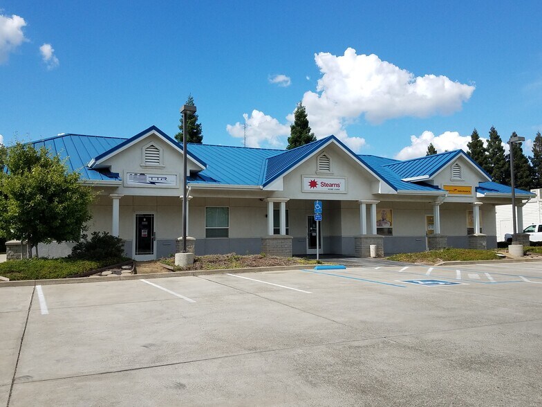 More Photos Of 1557 Starr Dr, Yuba City Office For Sale