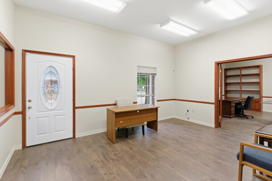 More Photos Of 723 Hardy St, Hattiesburg Office For Sale
