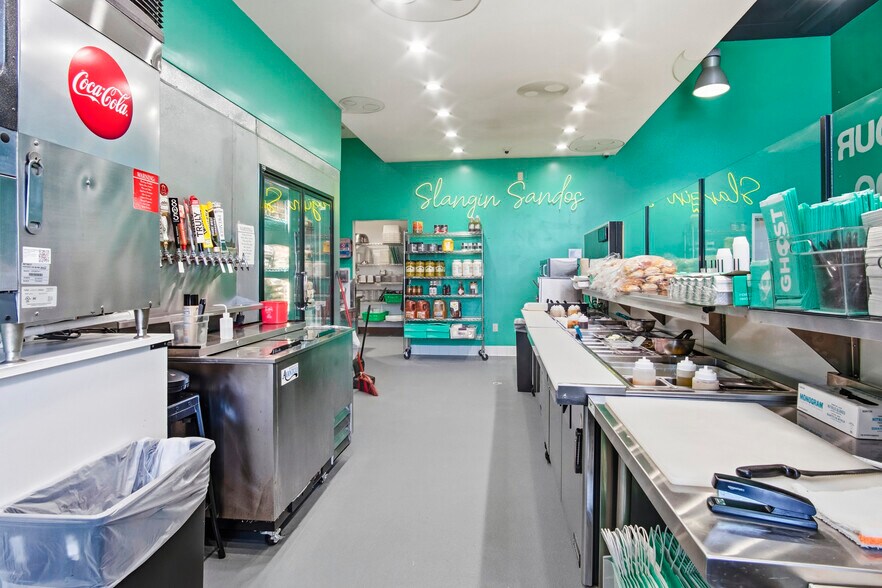 More Photos Of 7521-7631 Edinger Ave, Huntington Beach Apartments For Lease