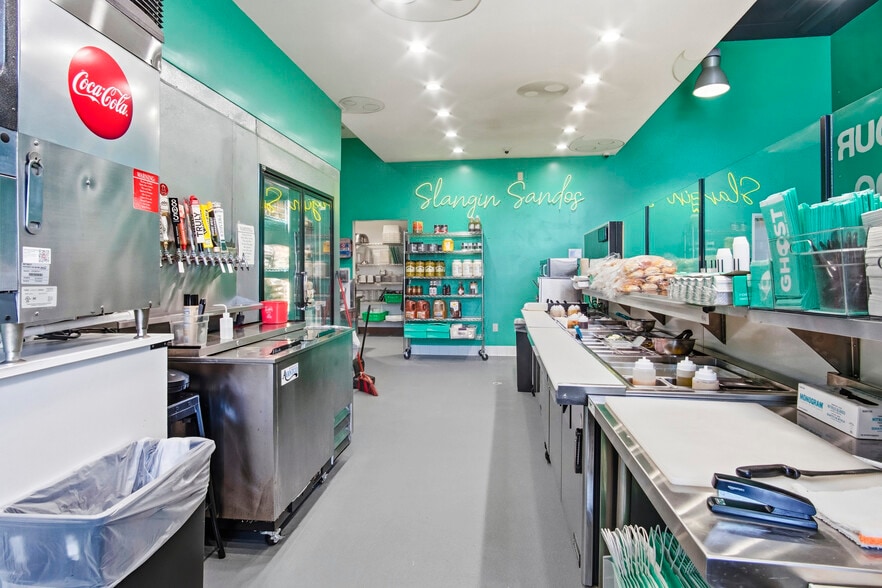 More Photos Of 7631-7631 Edinger Ave, Huntington Beach Apartments For Lease