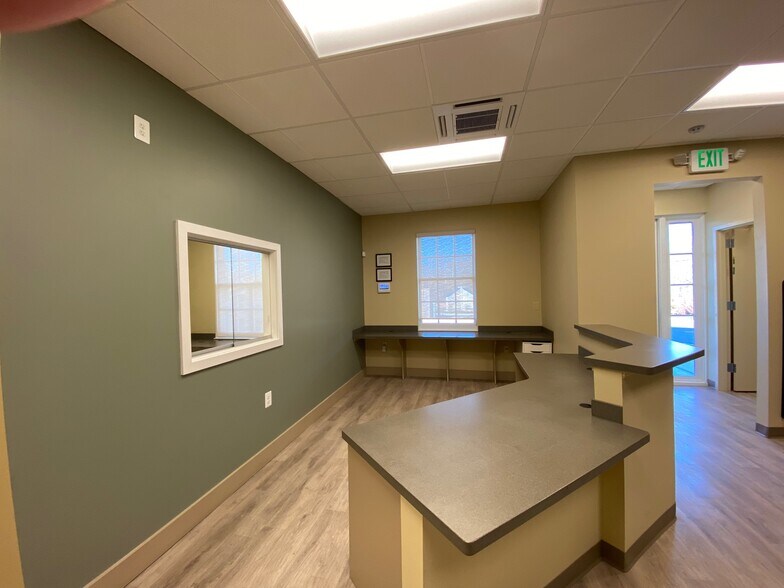 More Photos Of 11623 Philadelphia Rd, White Marsh Medical For Lease