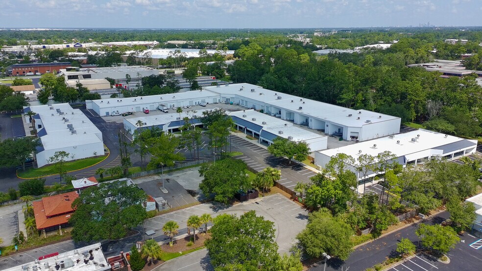More Photos Of 8535 Baymeadows Rd, Jacksonville Unknown For Lease