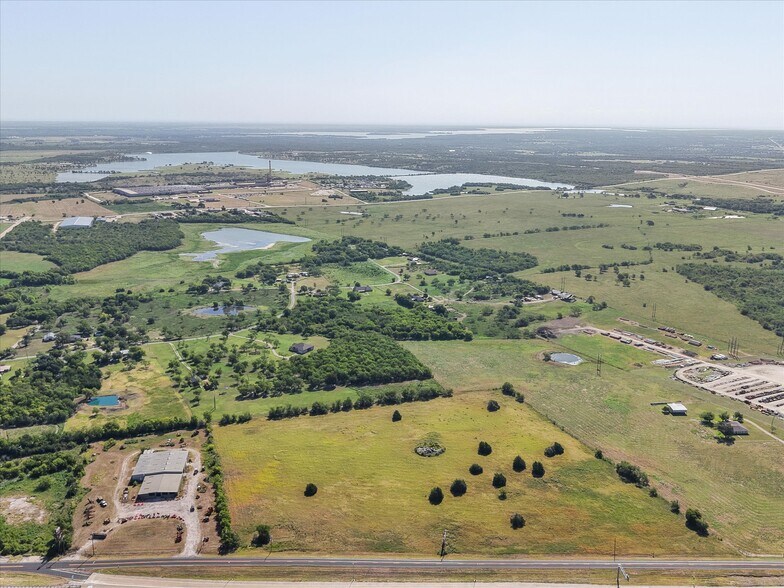 More Photos Of 3151 Int 45 E hwy, Corsicana Warehouse For Sale