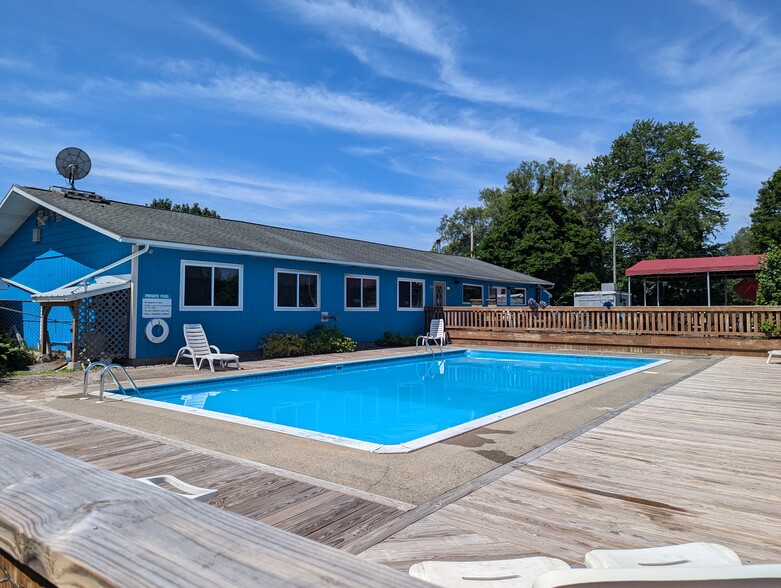 9170 Horseshoe Island Rd, Clay, NY 13041 - Marina For Sale Cityfeet.com