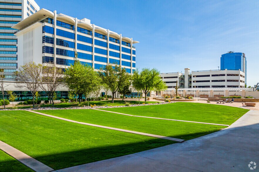 More Photos Of 3003 N Central Ave, Phoenix Office For Lease
