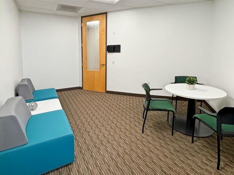 More Photos Of 7251 W Lake Mead Blvd, Las Vegas Coworking Space