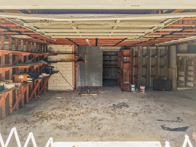 More Photos Of 775 NW 21st St, Miami Service For Lease