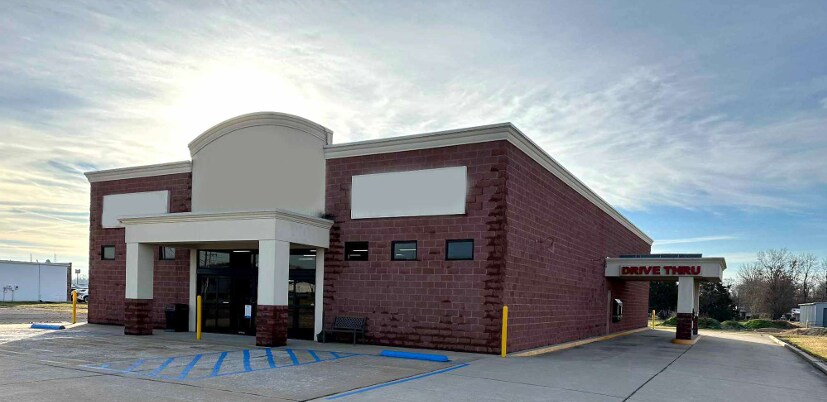 Primary Photo Of 1007 W Business US Highway 60, Dexter General Retail For Sale