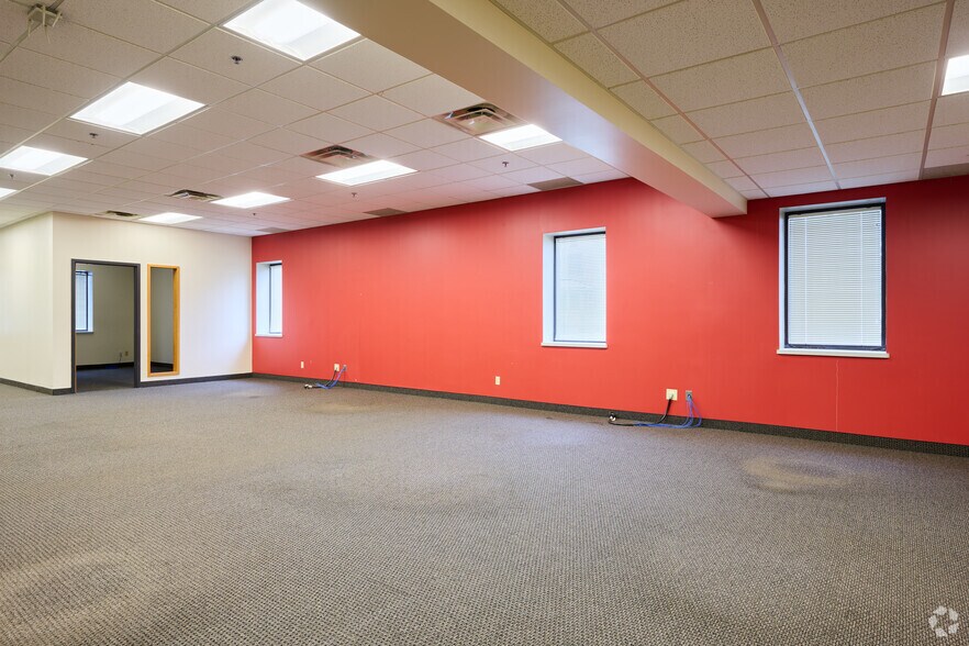 More Photos Of 300 Main St, East Rochester Medical For Lease