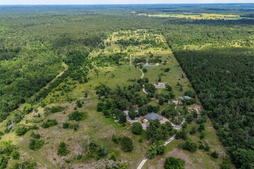 More Photos Of 1726 I-45 North, Huntsville Land For Sale