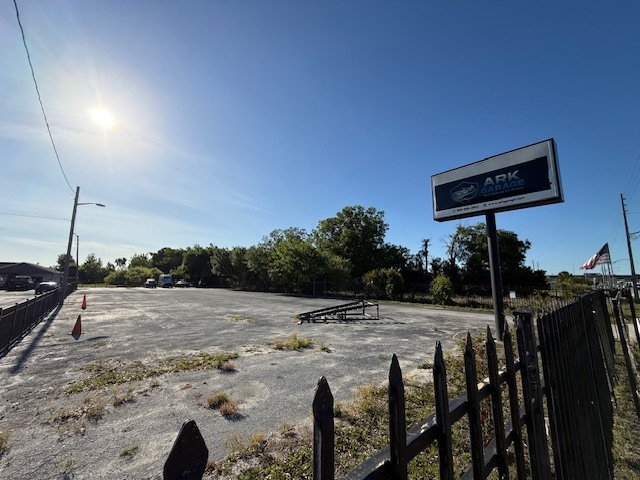 More Photos Of 690 N Semoran Blvd, Orlando Auto Dealership For Lease
