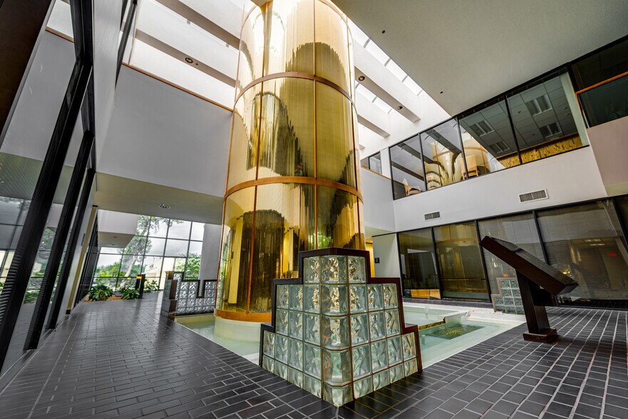 More Photos Of 1030 Andrews Hwy, Midland Office For Lease