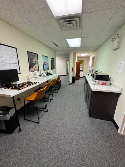 More Photos Of 20 E 2nd Ave, Conshohocken Office For Sale