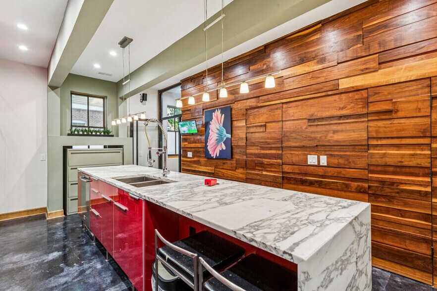 More Photos Of 692 Kirkwood Ave SE, Atlanta Storefront Retail Residential For Sale