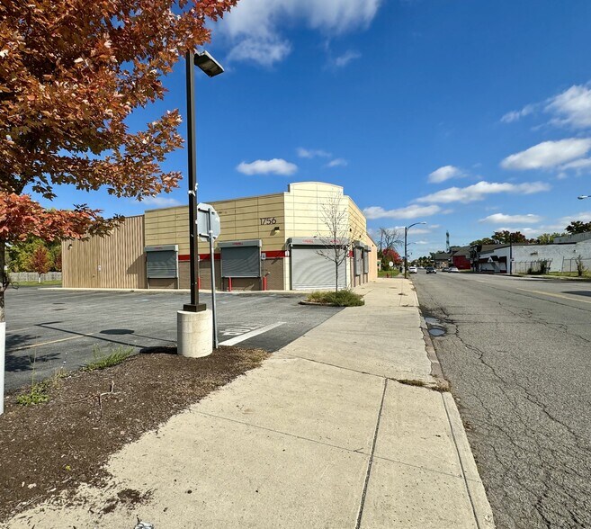 More Photos Of 1750 Genesee St, Buffalo Freestanding For Lease