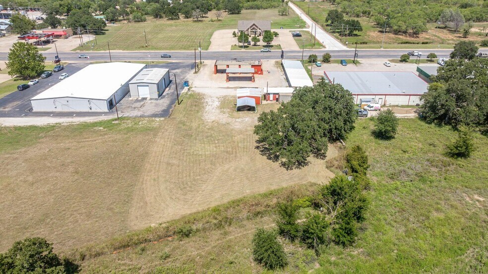 More Photos Of 929 E Main St, Eastland Carwash For Sale