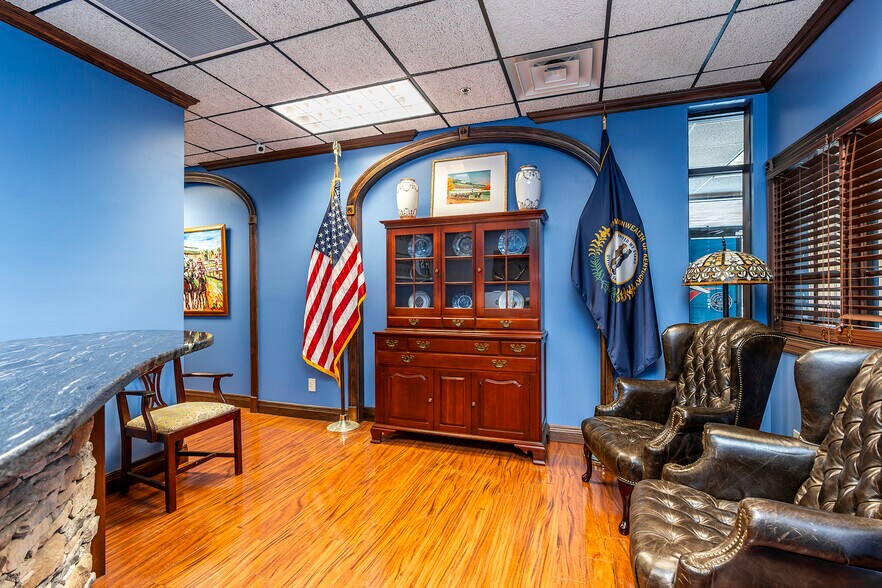 More Photos Of 535 Wellington Way, Lexington Medical For Sale