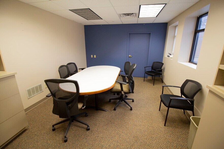 More Photos Of 1206 E Crosstown Pky, Kalamazoo Manufacturing For Lease
