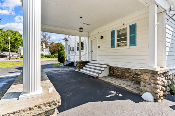 More Photos Of 16 Pleasant St, Bridgewater Specialty For Sale