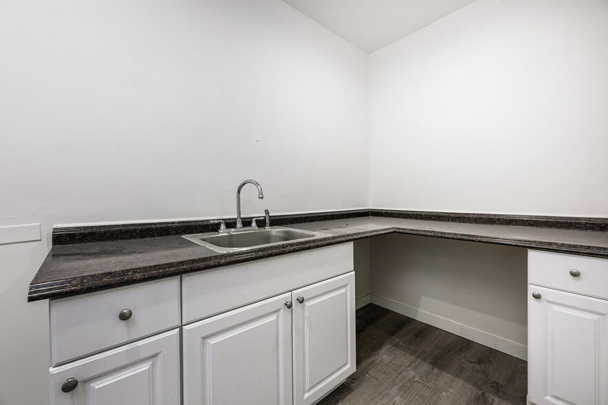 More Photos Of 2777 Pacific Ave, Long Beach Medical For Lease