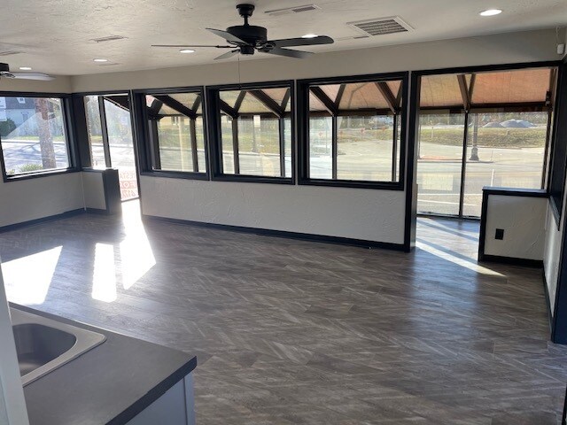More Photos Of 502 N 3rd St, Ozark Storefront Retail Office For Sale