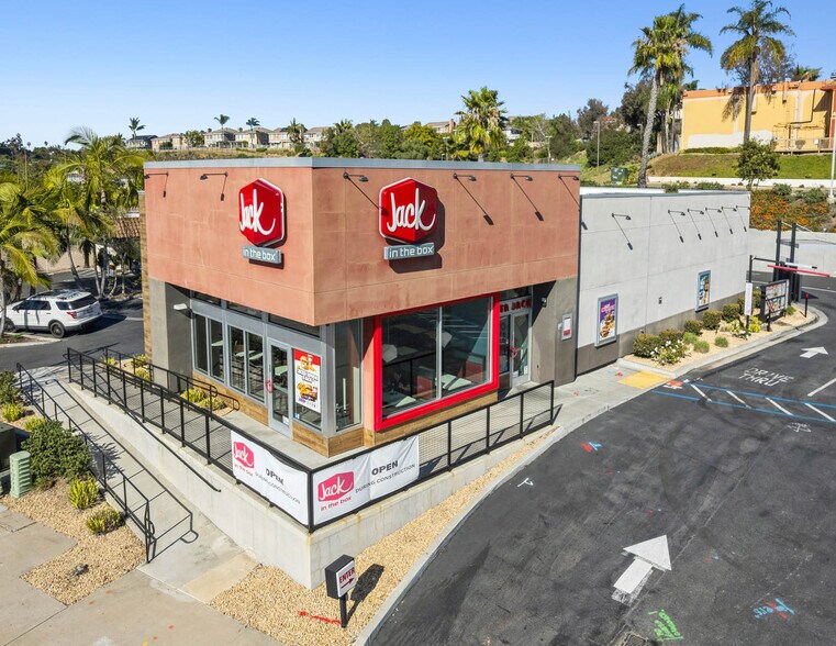 More Photos Of 1004 S Santa Fe Ave, Vista Fast Food For Sale