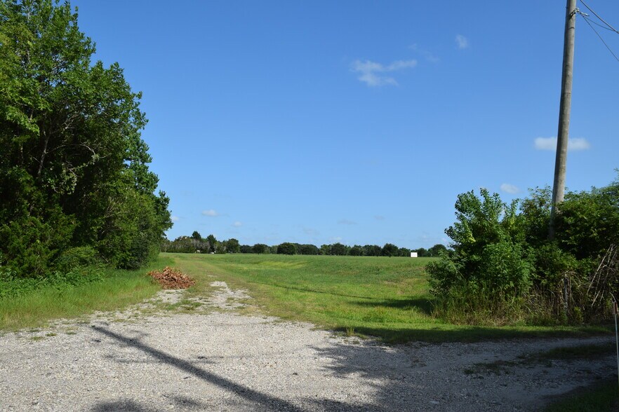 More Photos Of 2304 Old Rd, Friendswood Land For Sale