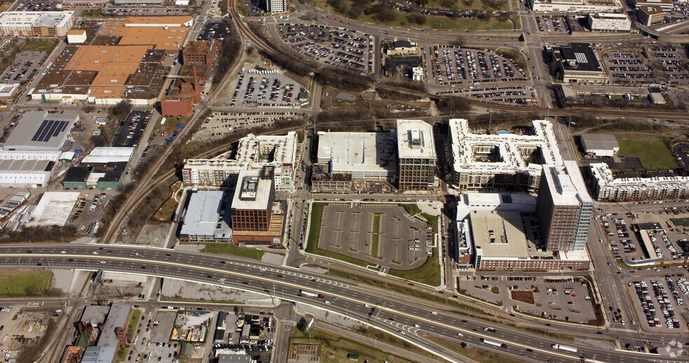 More Photos Of 408 11th Ave N, Nashville Apartments For Lease