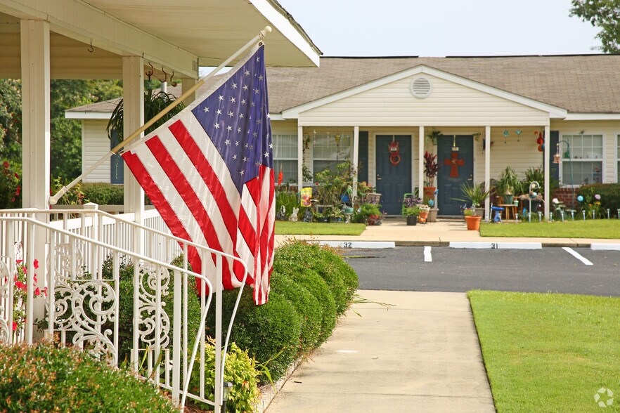 More Photos Of 1601 Radium Springs Rd, Albany Apartments For Sale