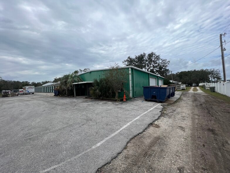More Photos Of 2400 South St, Leesburg Self Storage For Sale