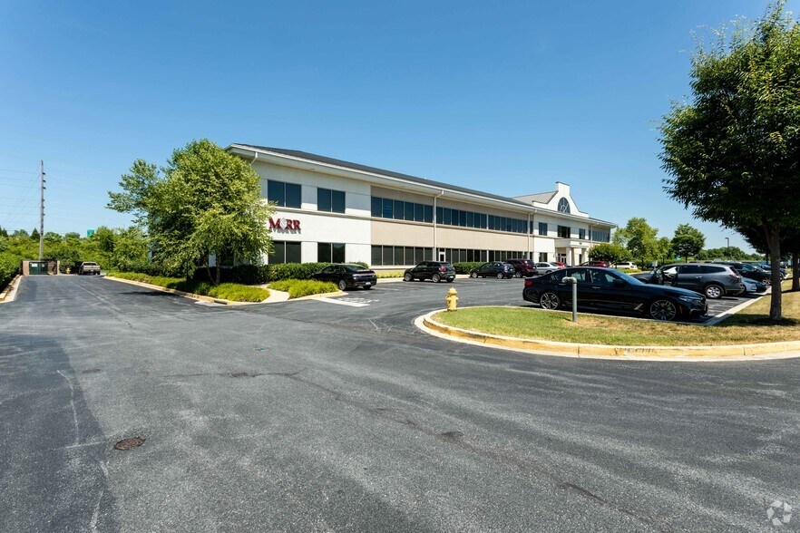 More Photos Of 7101 Guilford Dr, Frederick Office For Sale