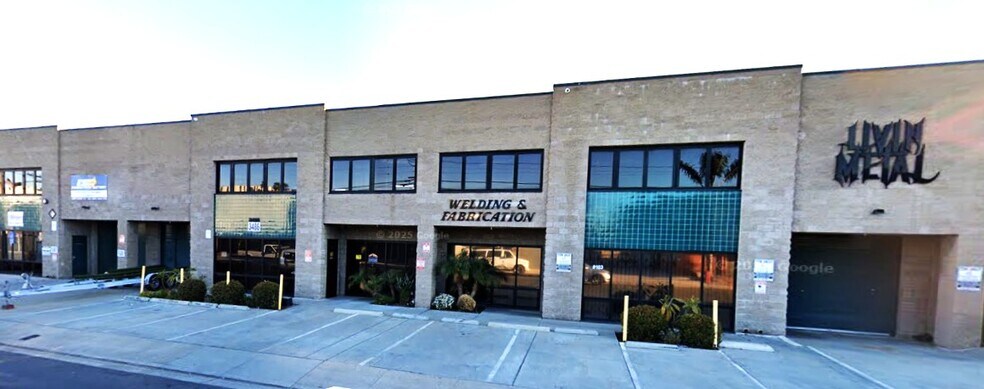 Primary Photo Of 3486 Kurtz St, San Diego Warehouse For Lease