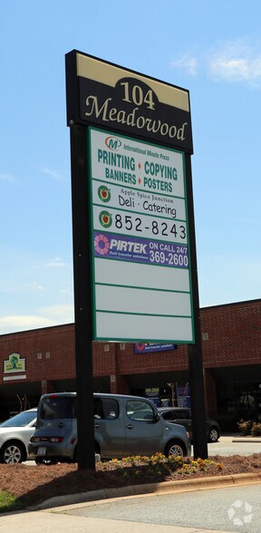 More Photos Of 104 Meadowood St, Greensboro Showroom For Lease