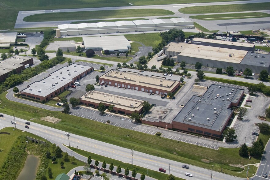 More Photos Of 125 Airport Dr, Westminster Unknown For Lease