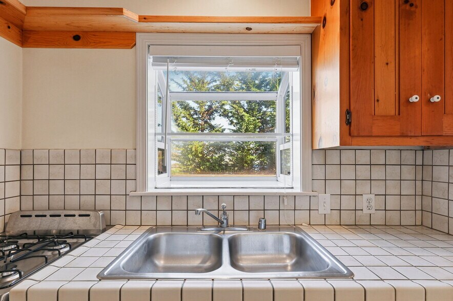 More Photos Of 834 Meadowsweet Dr, Corte Madera Multifamily For Sale