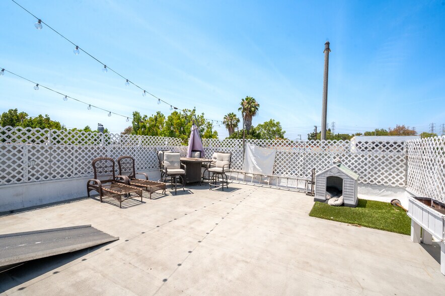 More Photos Of 2517 W Beverly Blvd, Montebello Storefront Retail Residential For Sale