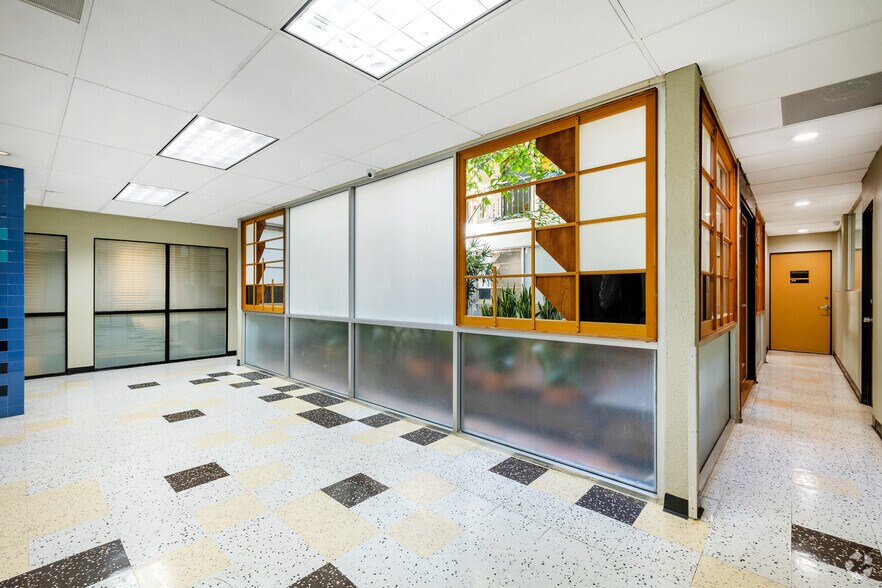 More Photos Of 520 S Sepulveda Blvd, Los Angeles Office For Lease