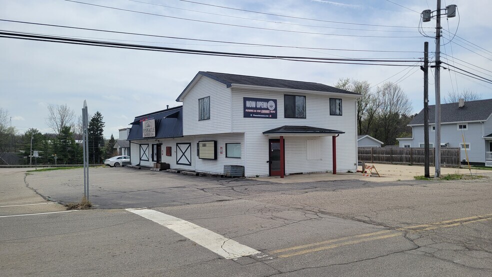 More Photos Of 200 Main St, Addison General Retail For Sale